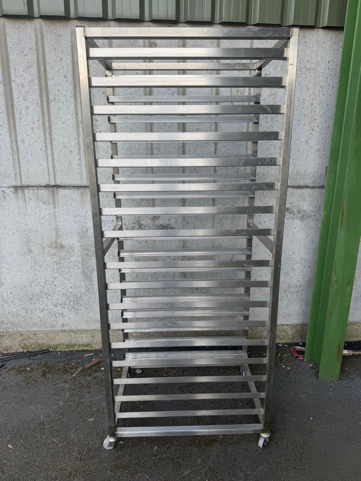 Wheeled Stainless Steel Bakery Rack 16 or 18 Runner 600 x 400 mm Tray Gastro, photo 3