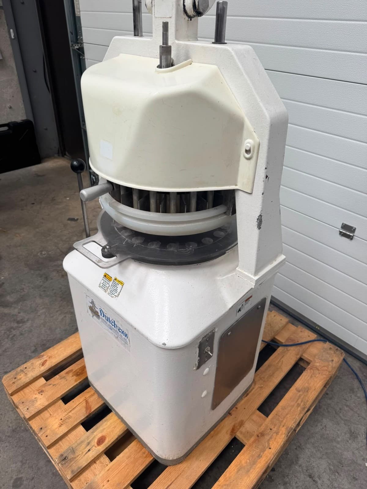 Dutchess Model JN 36 Part Dough Divider Moulder Semi Auto Bun Roll Bakery  BDM, photo 2