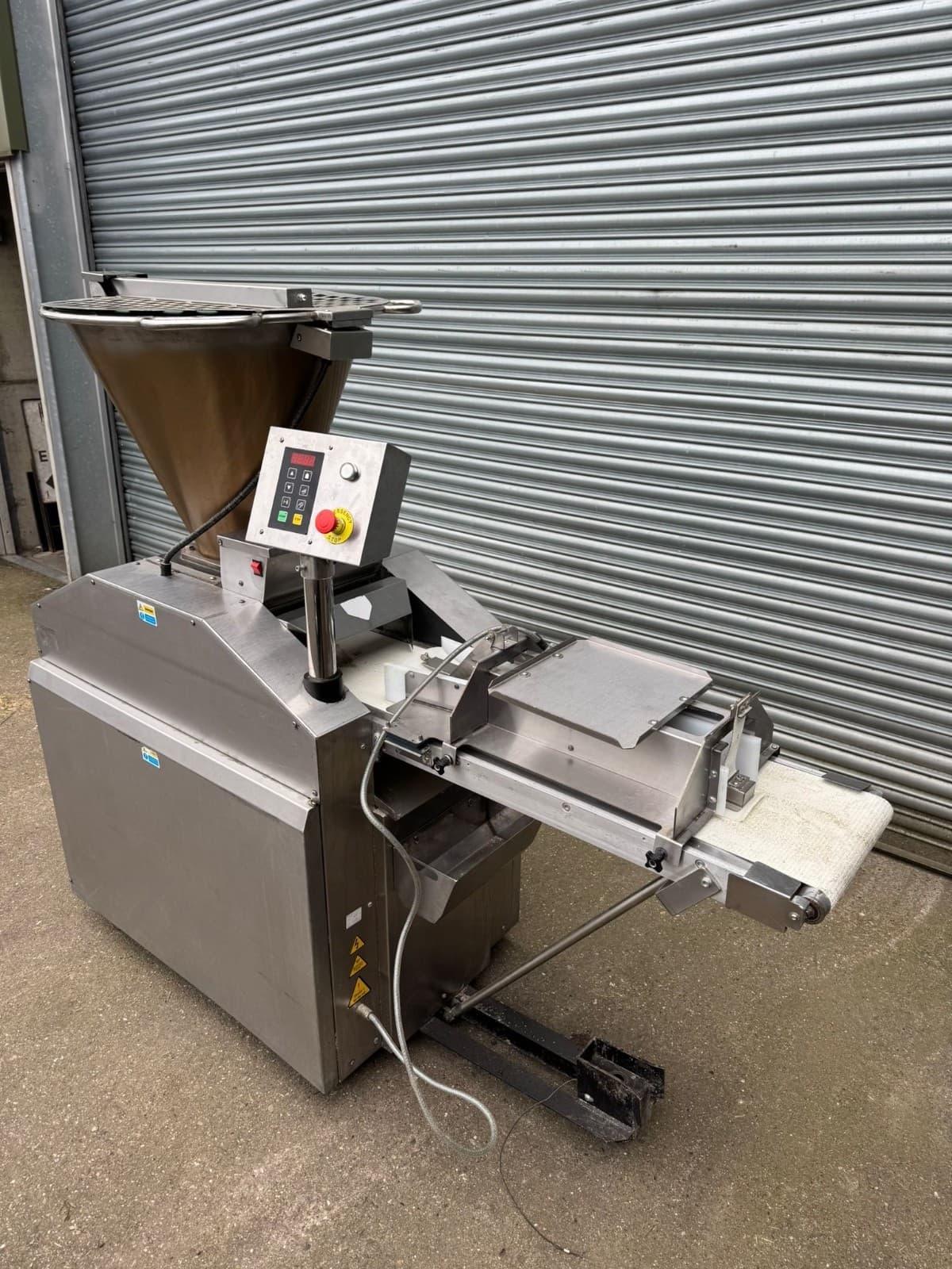 Mono Equipment Volumetric Dough Divider, Commercial Bread Divider, 250g-1000g, photo 2