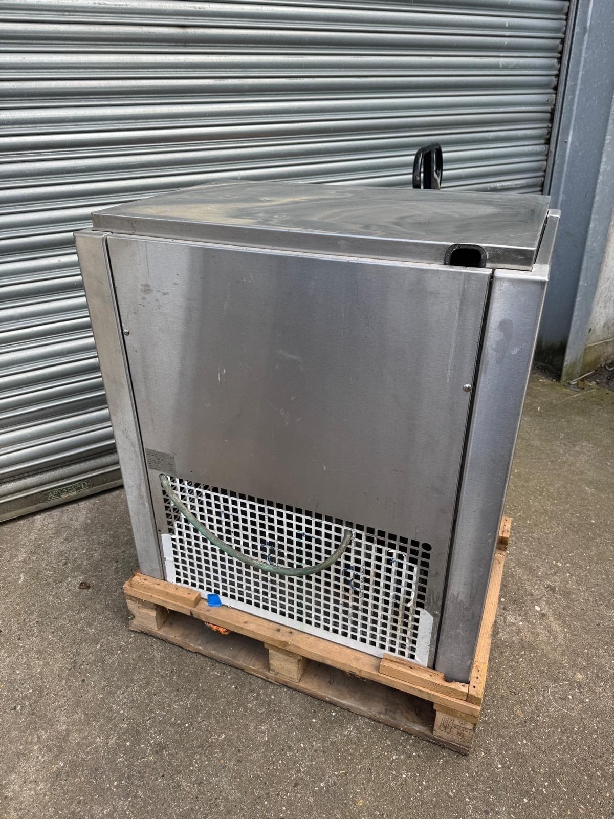 Continuous Flow Water Chiller Commercial Bakery Dough Water Cooler 80L — photo 3