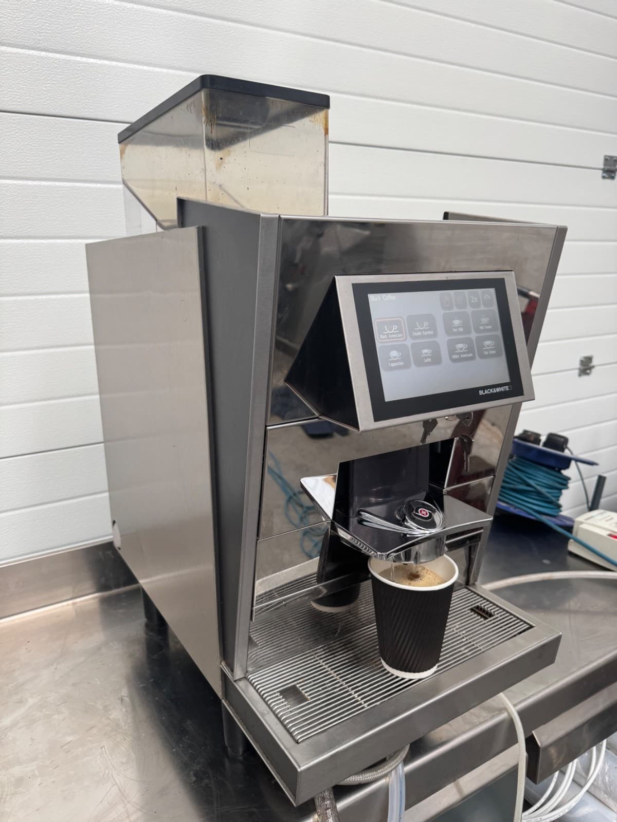 Thermoplan Black & White3 BW3 CTM Commercial Bean to Cup Coffee Machine Tested, photo 3