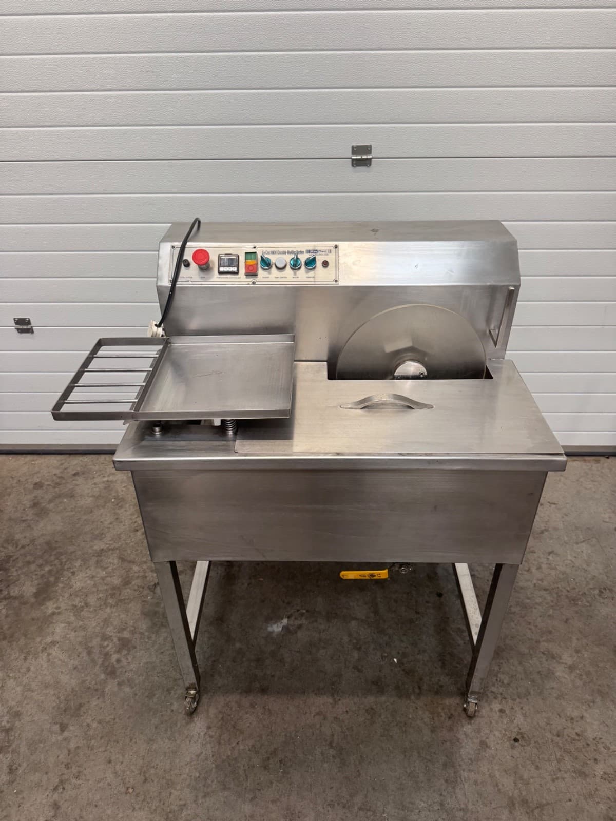 KeyChoc MM30 Chocolate Moulding Machine Commercial 30kg Vibrating Table Melter