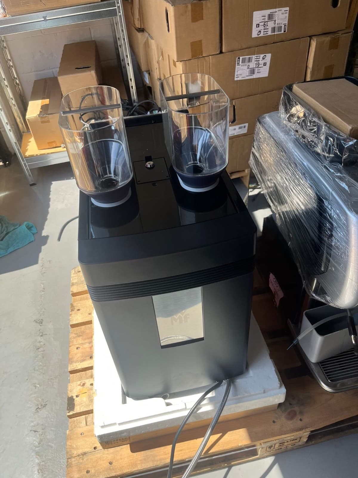 Brand New WMF 1500 S+ Commercial Bean to Cup Coffee Machine Milk Fridge Boxed — photo 2