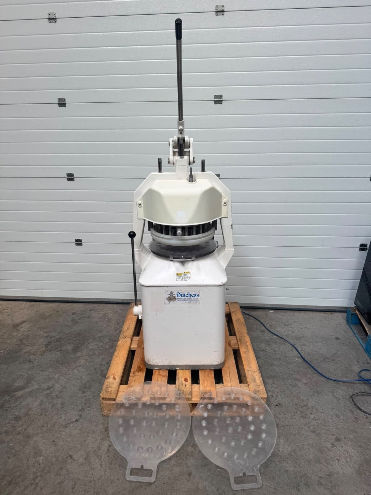 Dutchess Model JN 36 Part Dough Divider Moulder Semi Auto Bun Roll Bakery BDM