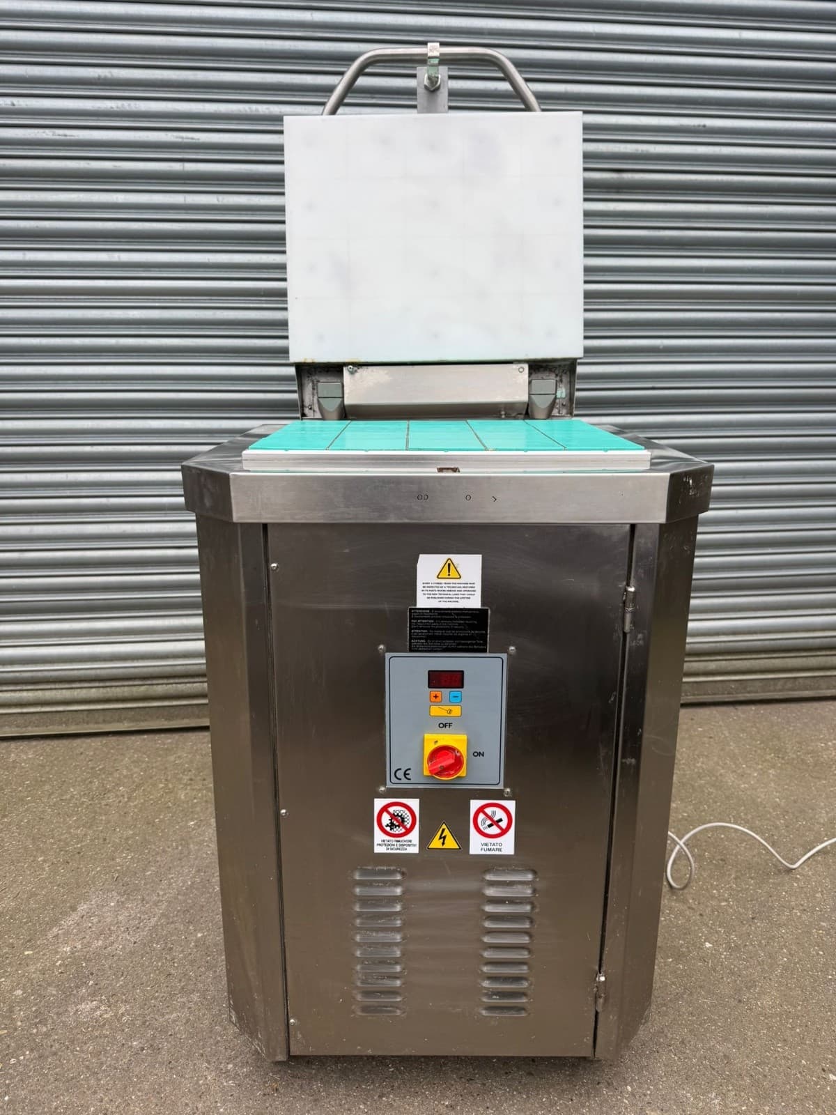 Novapan 20 piece hydraulic dough divider / cutter