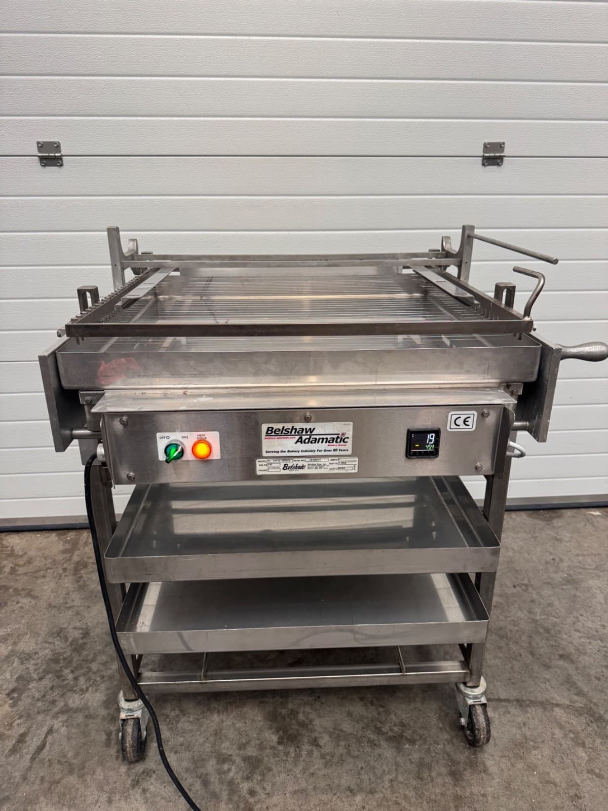 Belshaw HI24F Doughnut Icer Commercial Bakery Donut Icing Machine Heated Pan
